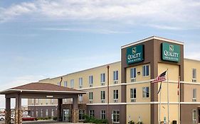 Quality Inn & Suites Minot North